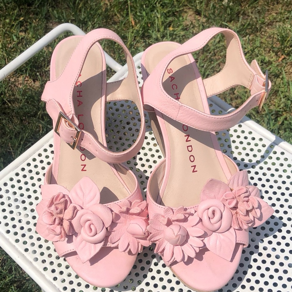 Sasha London 7.5 Pink Floral Wedge Shoes.